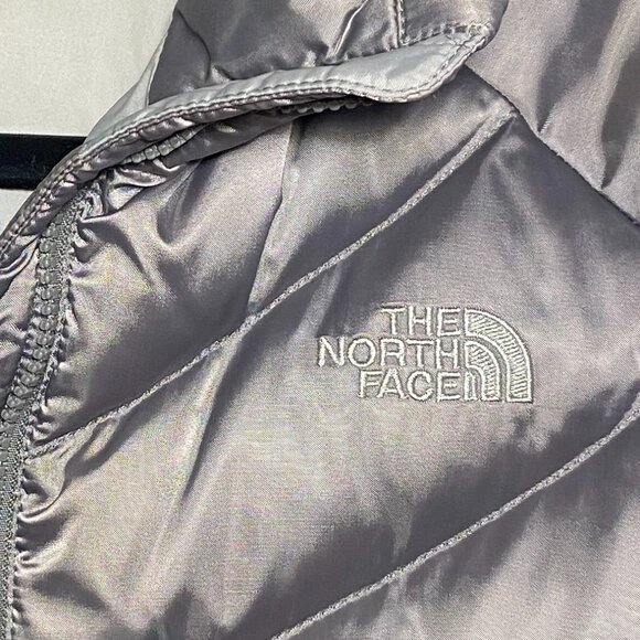 The North Face | 550 Aconcagua Down Jacket Metallic Silver | Size Medium Women's - Picture 5 of 12